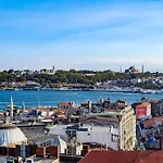 Apartahotel Entire With Amazing Seaview Terrace Near Galata Tower