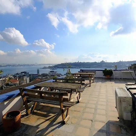 Entire With Amazing Seaview Terrace Near Galata Tower Апарт-отель